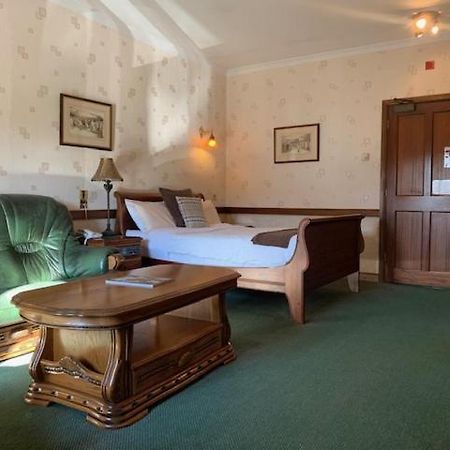 St Mary'S Hotel Golf & Country Club Pencoed Exterior foto
