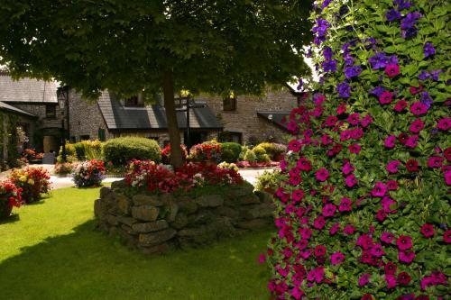 St Mary'S Hotel Golf & Country Club Pencoed Exterior foto
