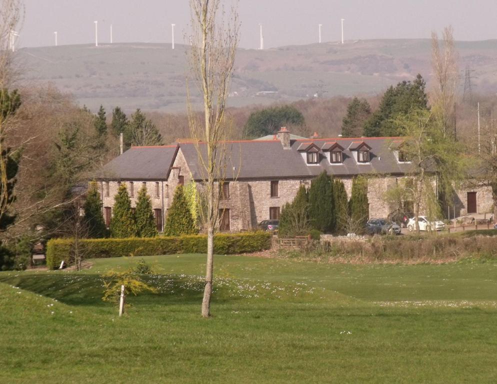 St Mary'S Hotel Golf & Country Club Pencoed Exterior foto